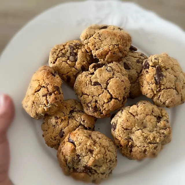 Délicieux cookies au chocolat et à l'amande réalisés au robot pâtissier multifonction Kichenaid