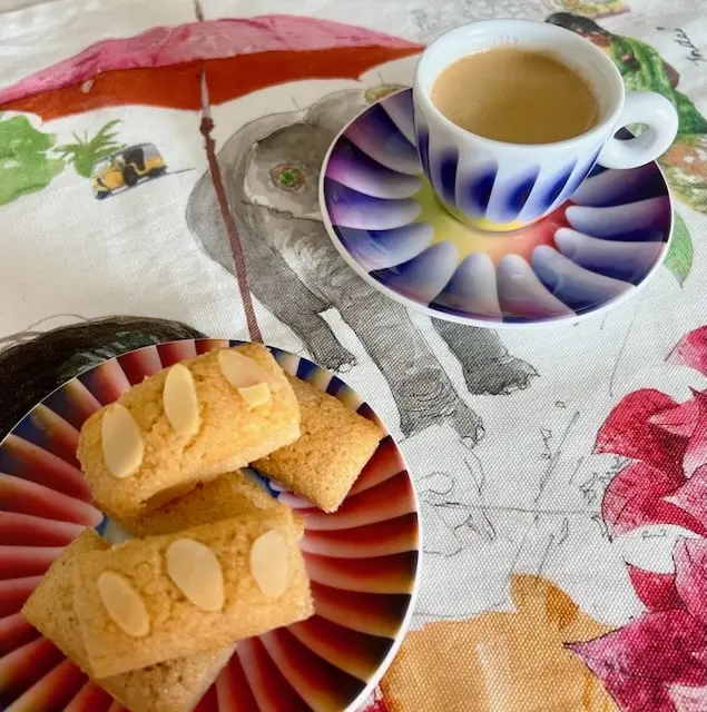 financiers ultra moelleux réalisés au robot pâtissier multifonction kitchenaid